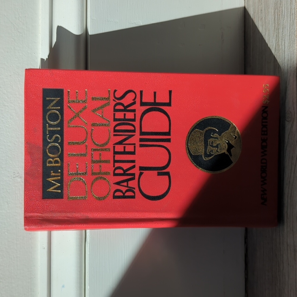 Mr. Boston Deluxe Official Bartenders Guide Vintage Hardcover